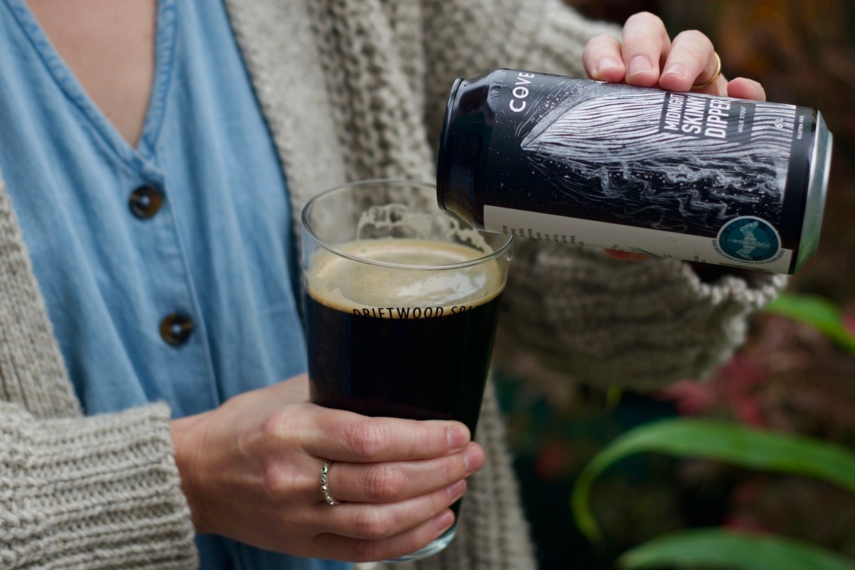 Cove Skinny Dipper pour
