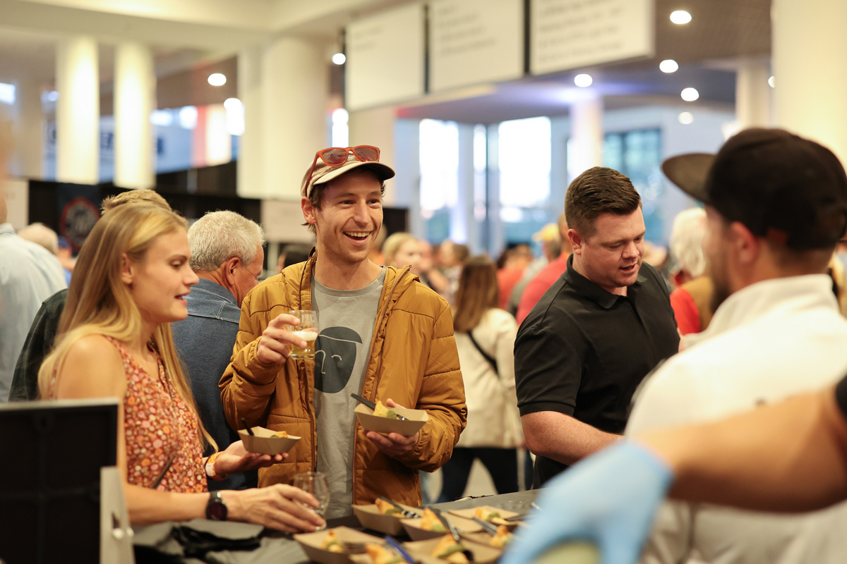 GABF beer serve
