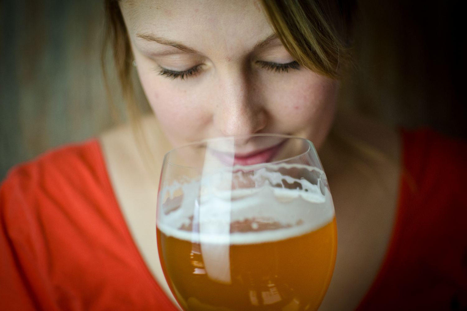 woman drinking beer